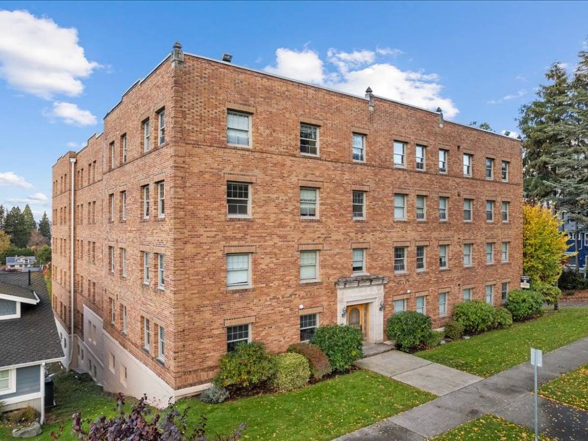 Buckingham, 1001 N Yakima Ave, Tacoma, WA 98403 - Apartment for Rent - Image 11
