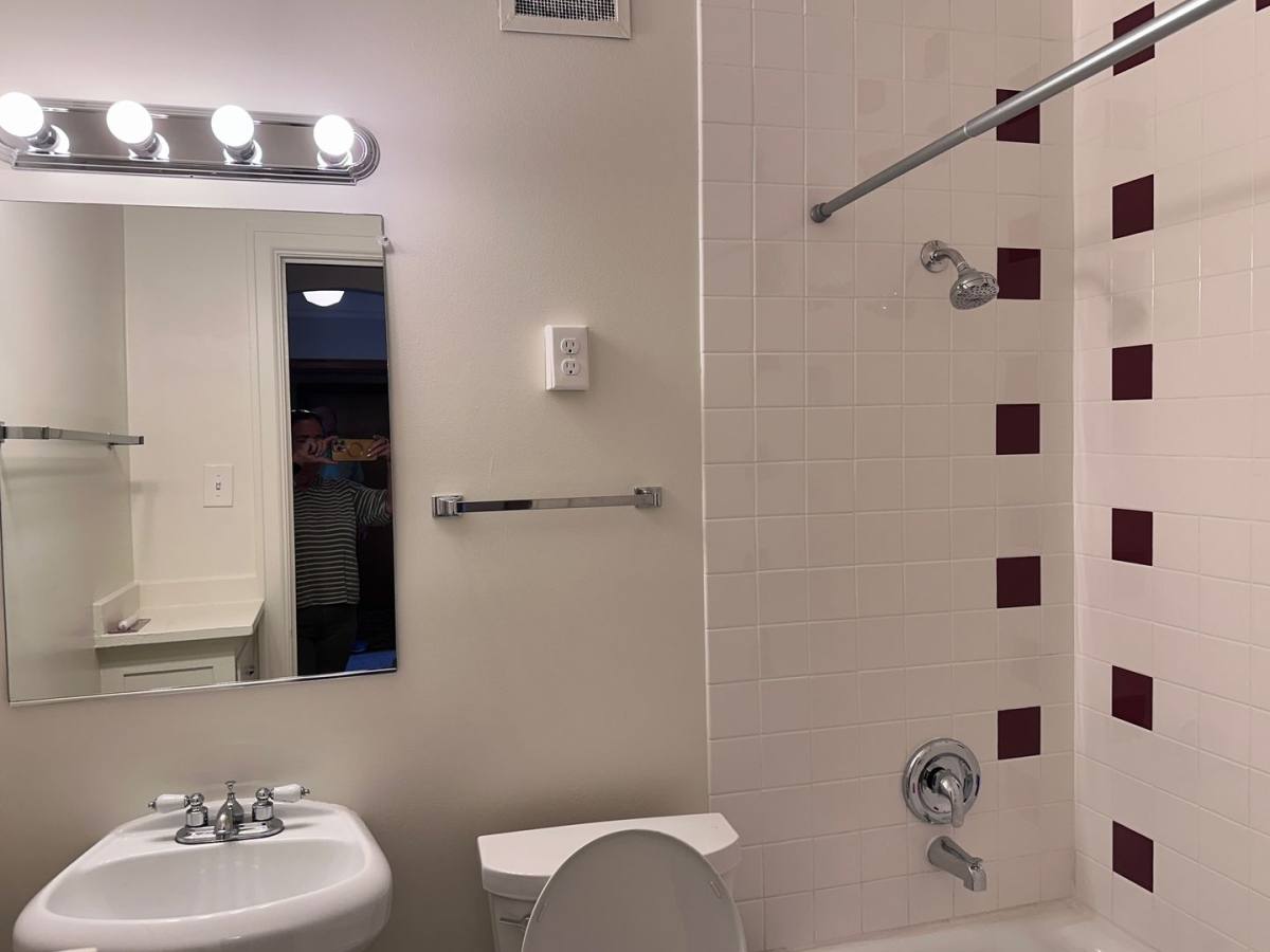 Buckingham, 1001 N Yakima Ave, Tacoma, WA 98403 - Apartment for Rent - Image 4