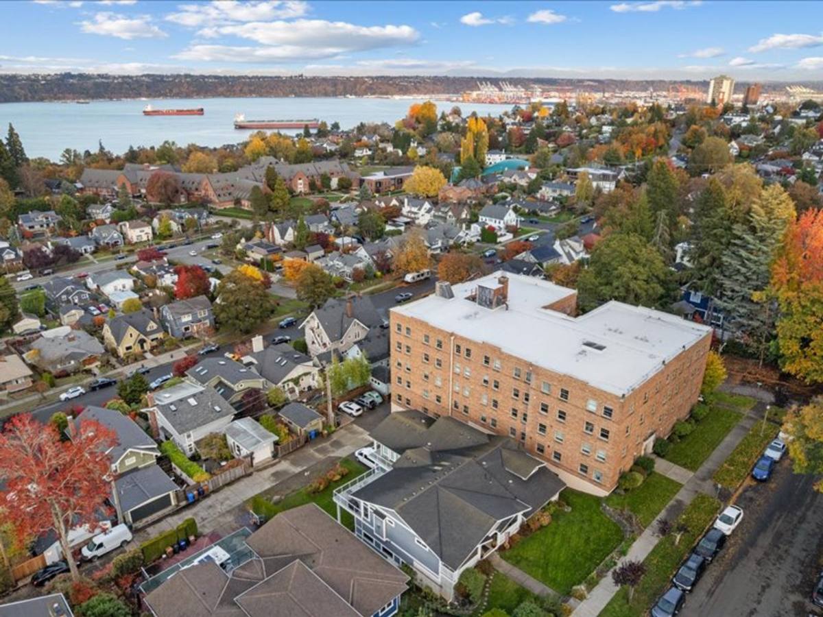 Buckingham, 1001 N Yakima Ave, Tacoma, WA 98403 - Apartment for Rent - Image 12