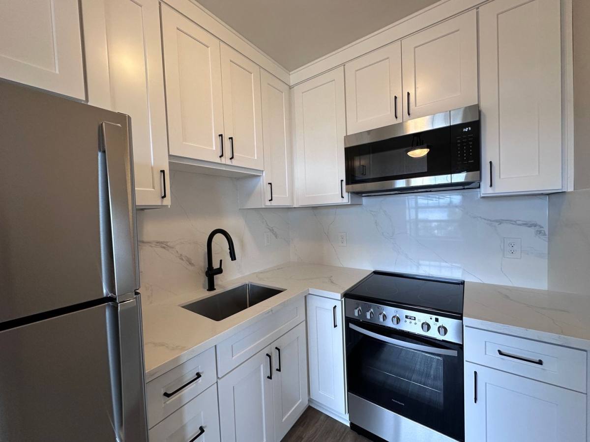 Buckingham, 1001 N Yakima Ave, Tacoma, WA 98403 - Apartment for Rent - Image 8