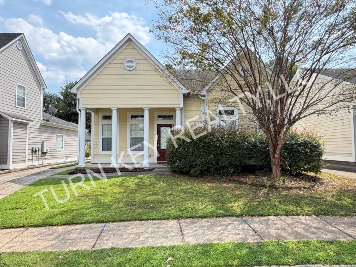 House for rent at 5347 Magnolia S Dr, Trussville, AL 35173