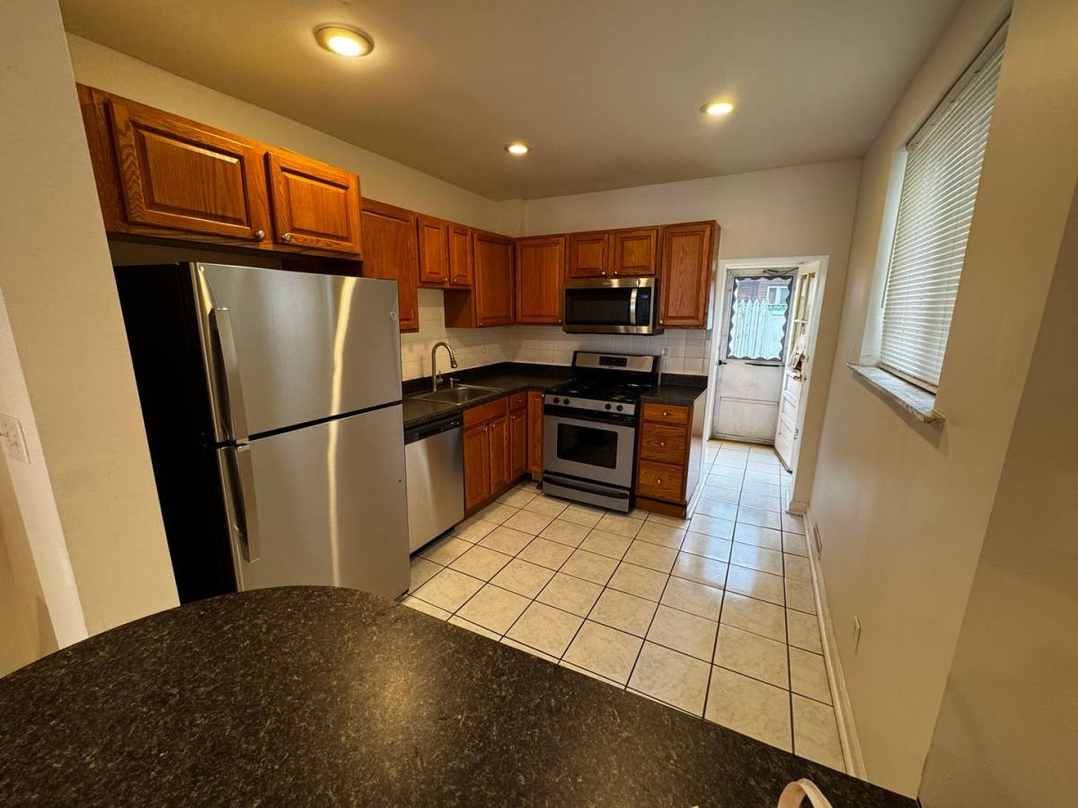 House for rent at 2544 S Sartain St, Philadelphia, PA 19148