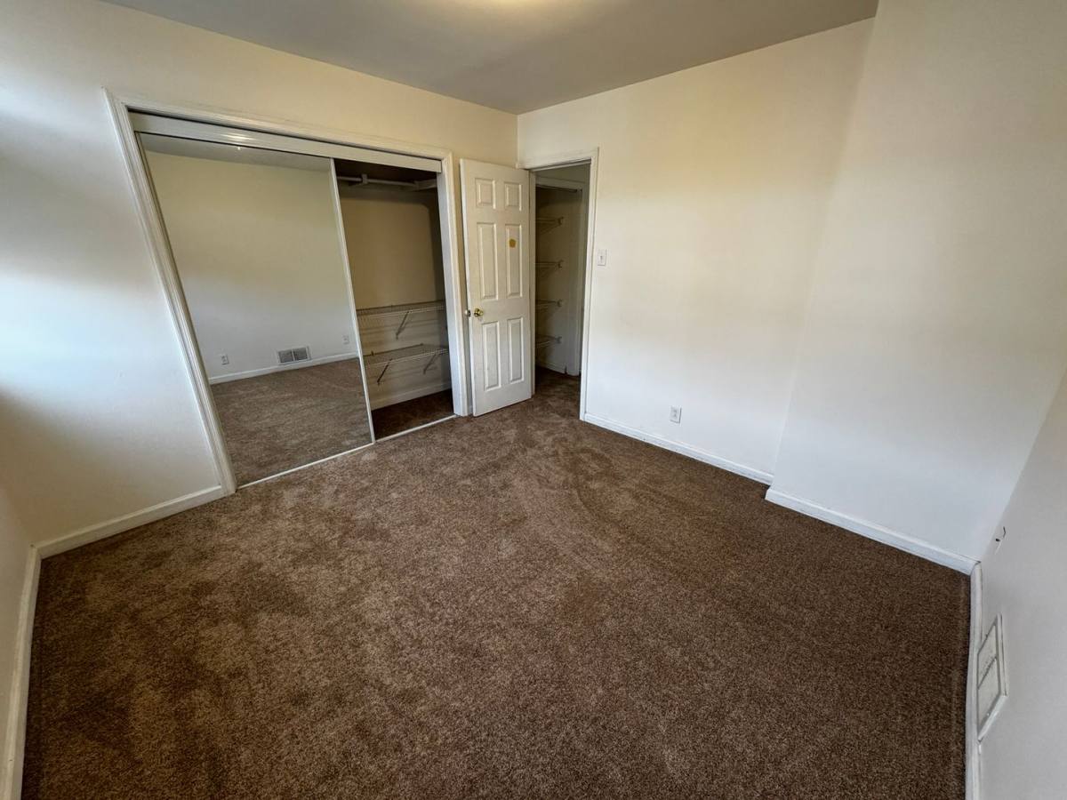 House for rent at 2544 S Sartain St, Philadelphia, PA 19148