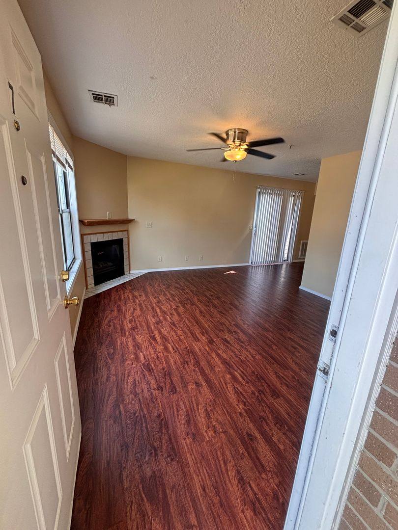 Townhouse for rent at Magnolia, 2301 Texas Ave, Joplin, MO 64804