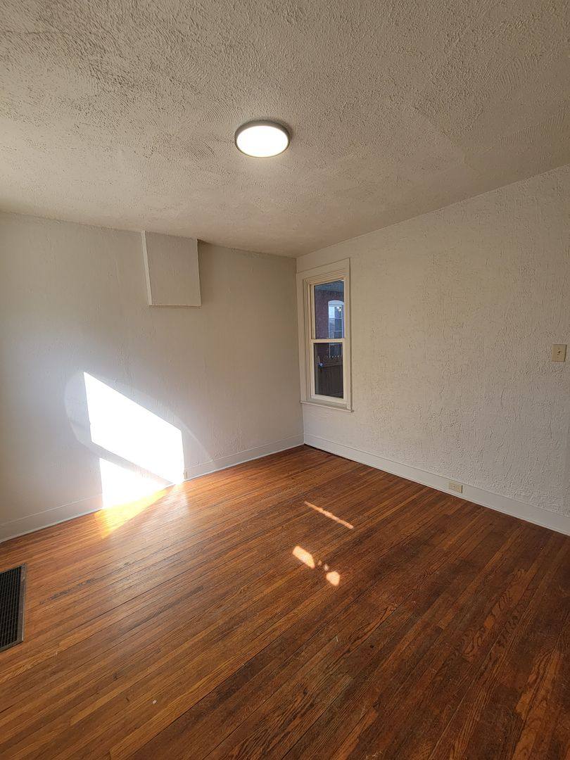 Apartment for rent at 915 Blunston St, Columbia, PA 17512