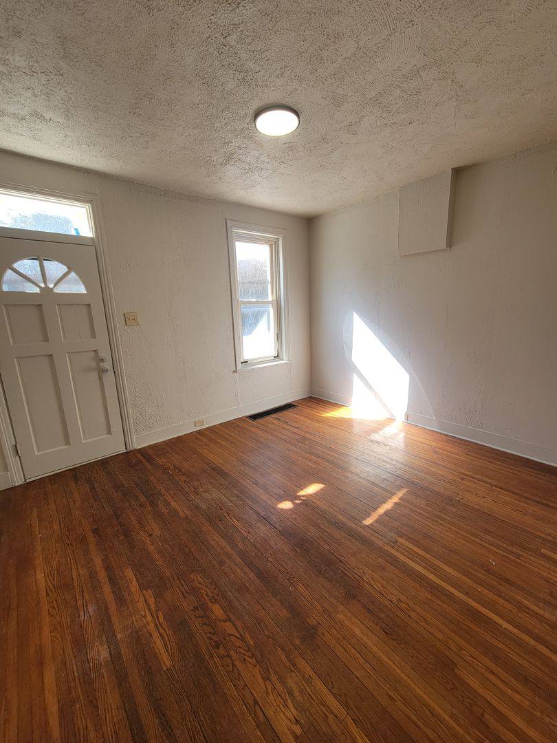 Apartment for rent at 915 Blunston St, Columbia, PA 17512