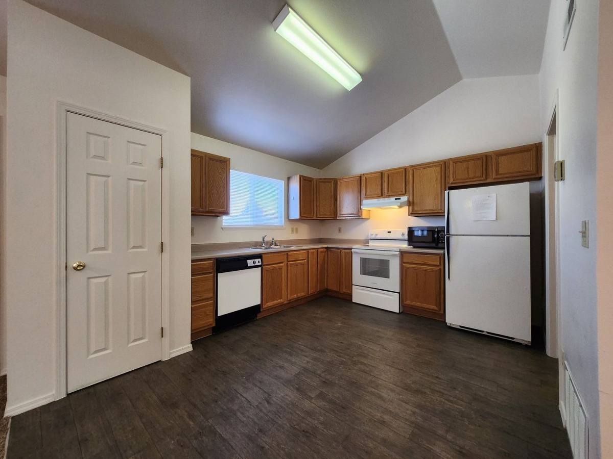 6657 Dublin Loop W, Colorado Springs, CO 80918 - Apartment for Rent - Image 4