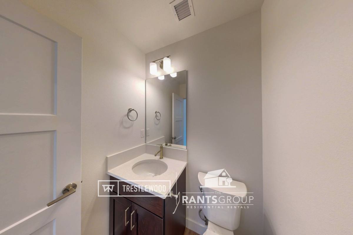 Townhouse for rent at 113 Veranda Lane SE, Olympia, WA 98513