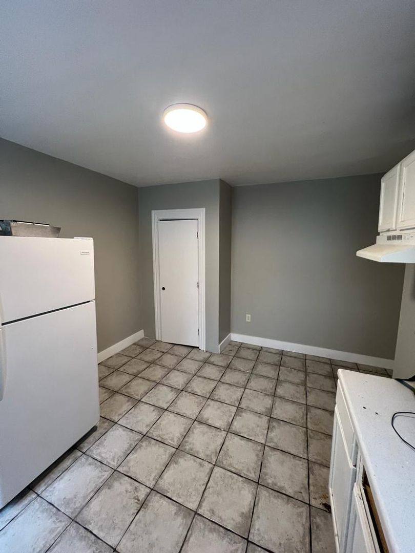 Apartment for rent at 522 N 10th St, Reading, PA 19604