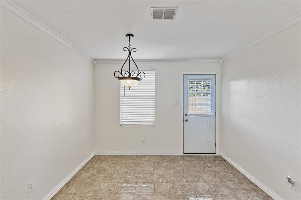 Apartment for rent at 13193 Ambrose Dr, Frisco, TX 75035