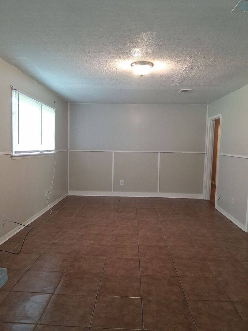 House for rent at 1215 Garden Park Dr, Jackson, MS 39204