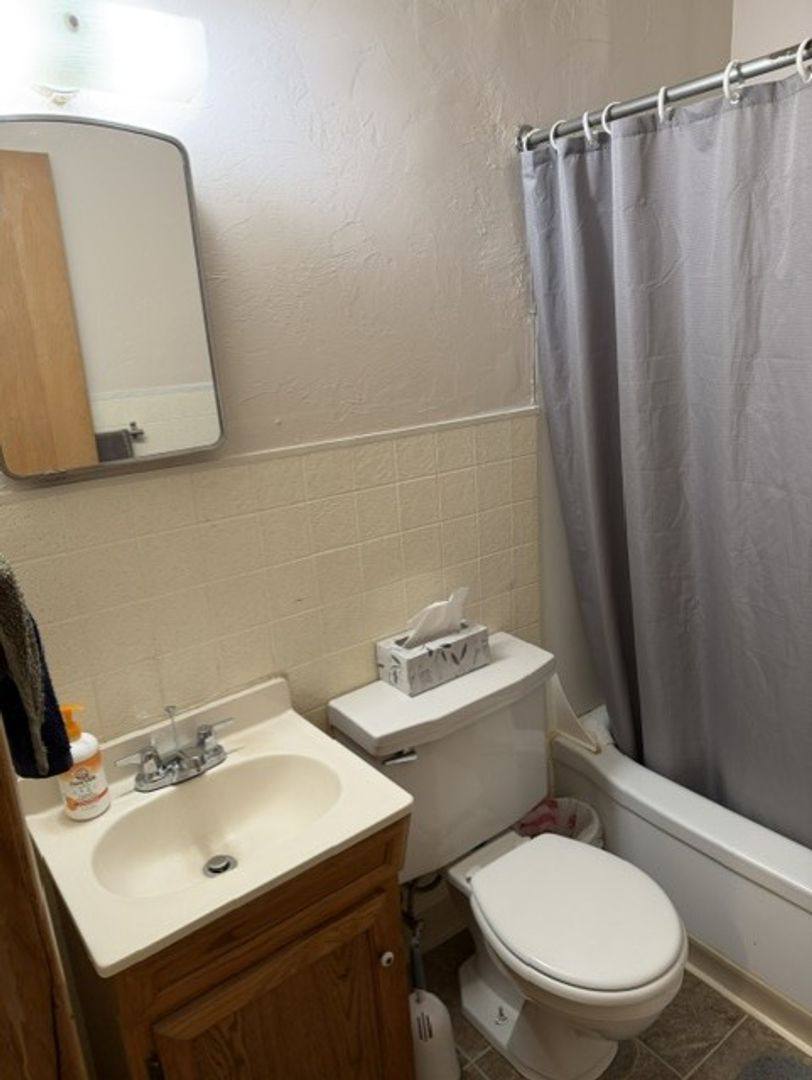 Apartment for rent at 922 Broadway St, Brainerd, MN 56401