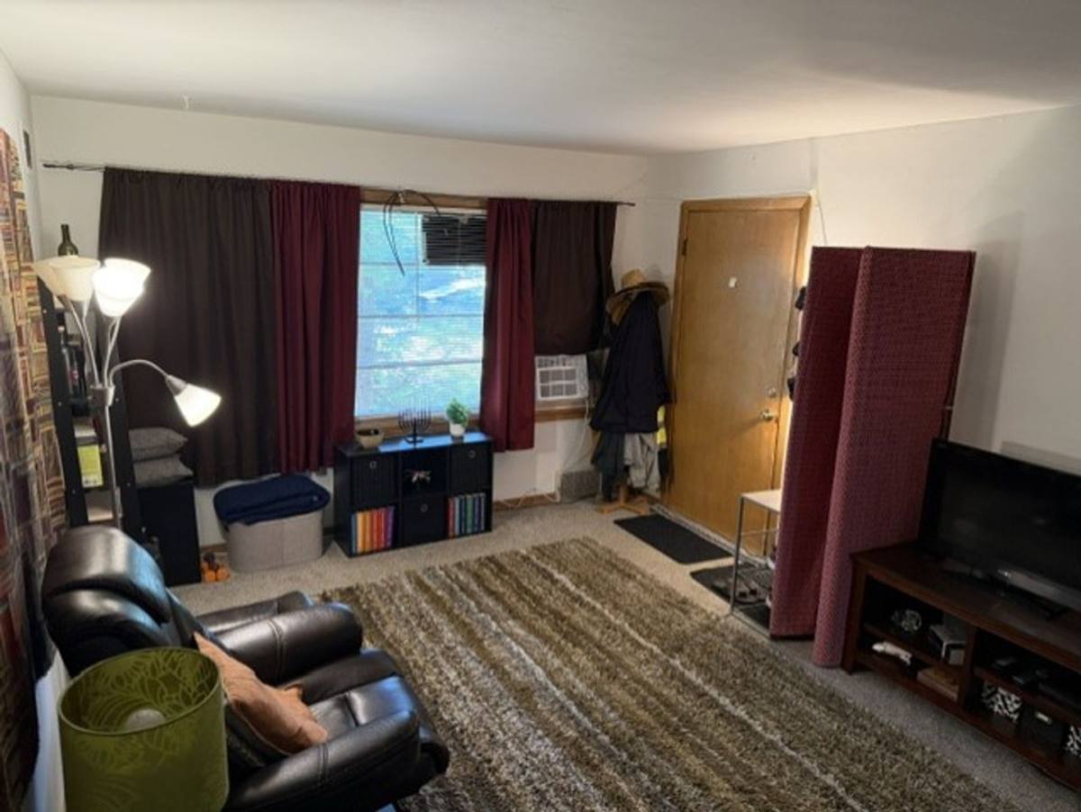 Apartment for rent at 922 Broadway St, Brainerd, MN 56401