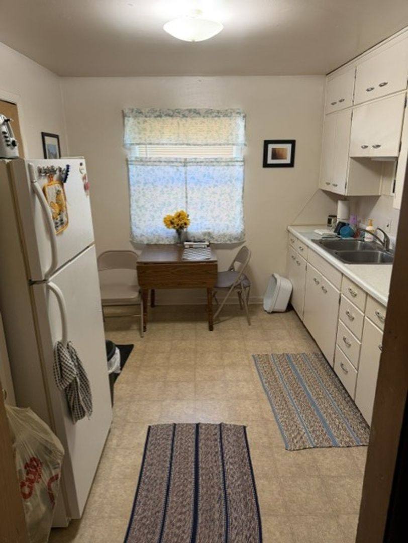 Apartment for rent at 922 Broadway St, Brainerd, MN 56401