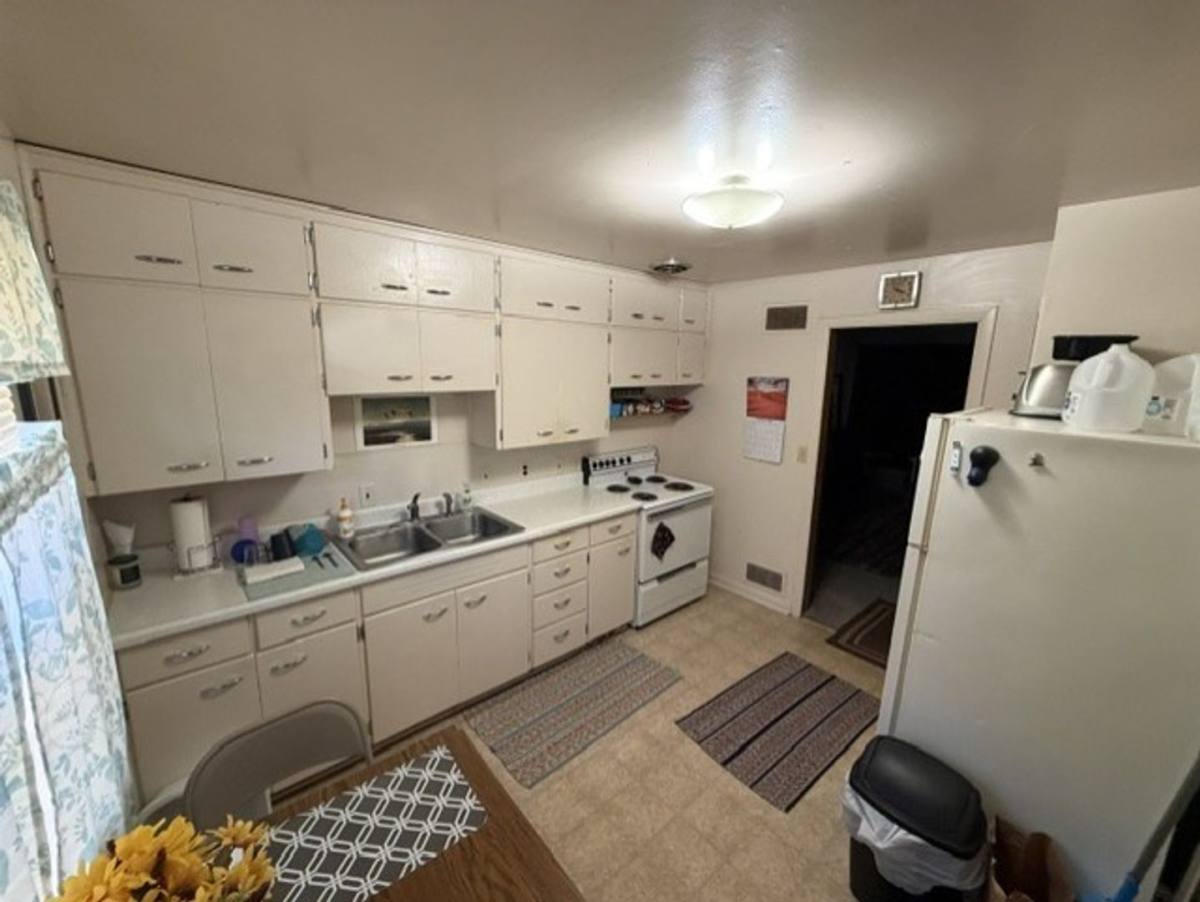 Apartment for rent at 922 Broadway St, Brainerd, MN 56401