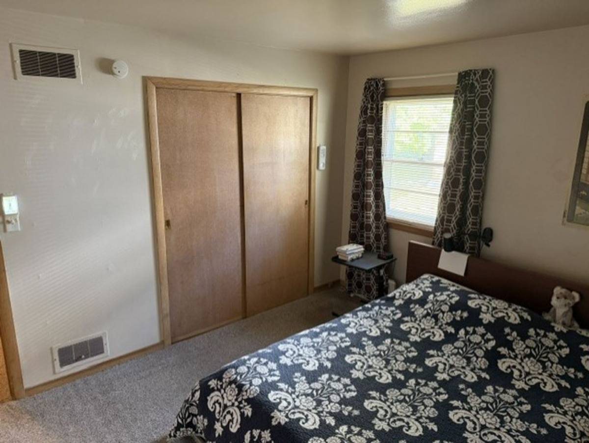 Apartment for rent at 922 Broadway St, Brainerd, MN 56401