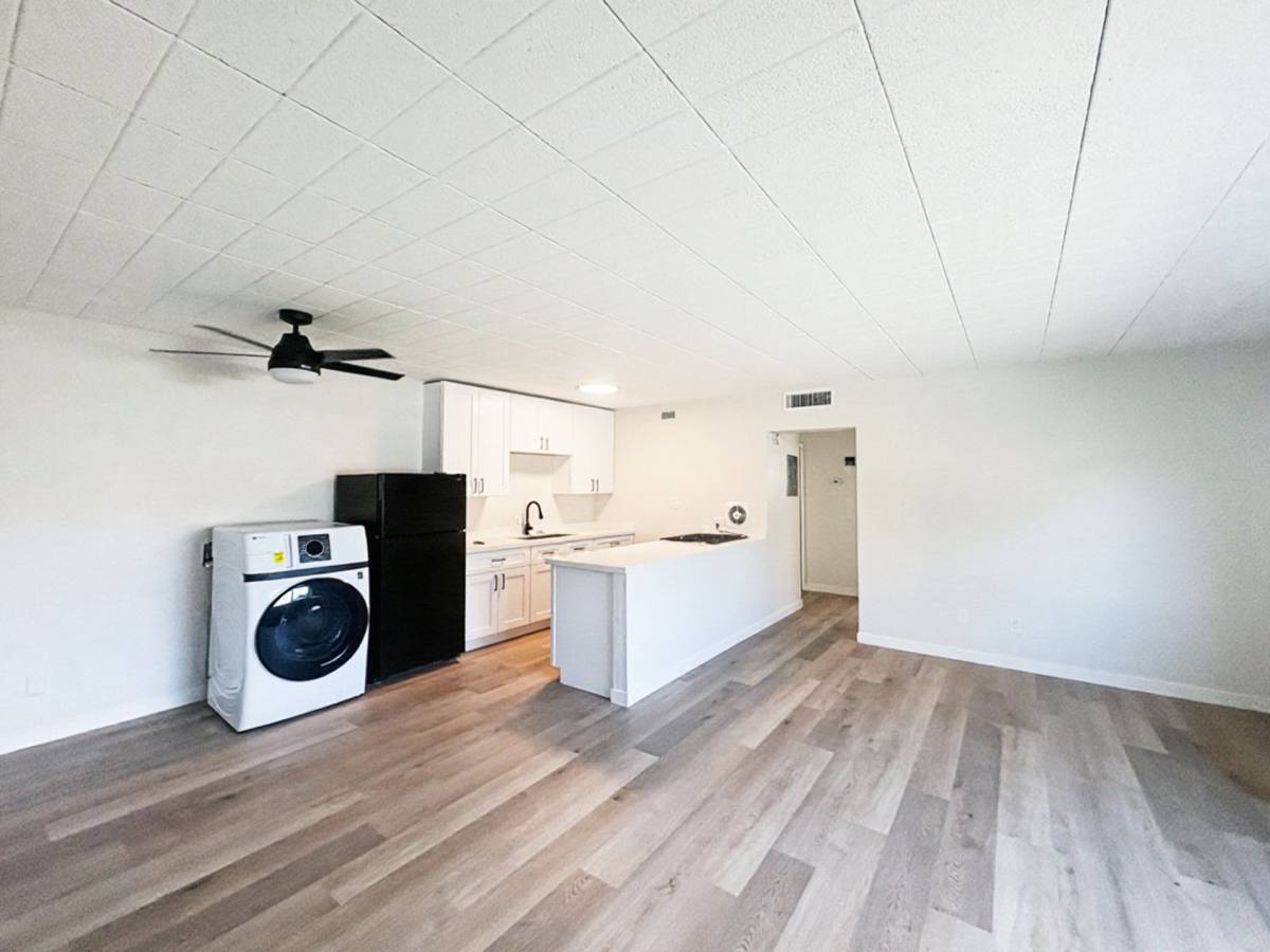 Apartment for rent at 25 E Eva St, Phoenix, AZ 85020