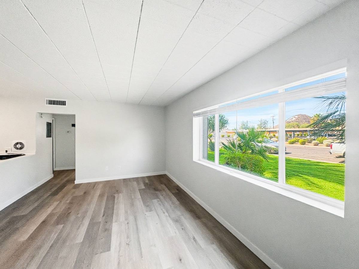 Apartment for rent at 25 E Eva St, Phoenix, AZ 85020