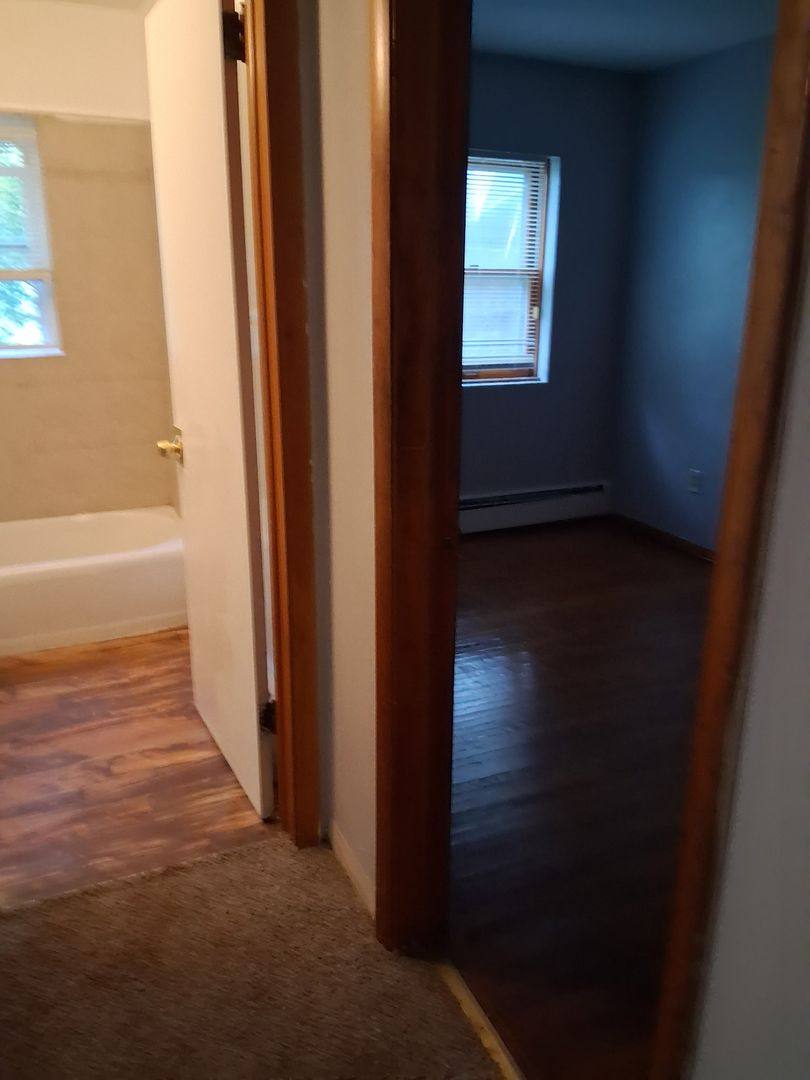 Apartment for rent at 2637 Stillwater Rd E, St. Paul, MN 55119