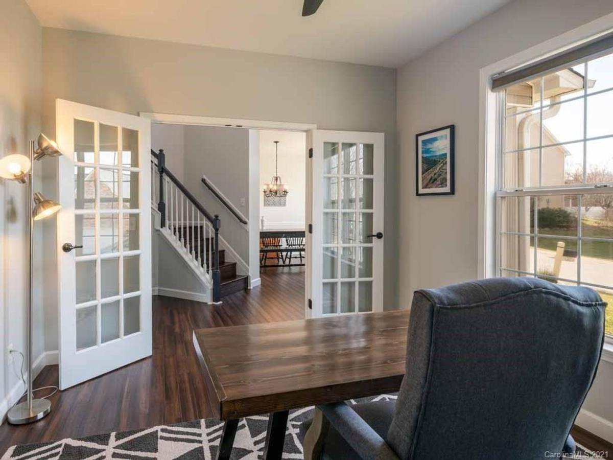 47 Stone River Dr, Asheville, NC 28804 - House for Rent - Image 4