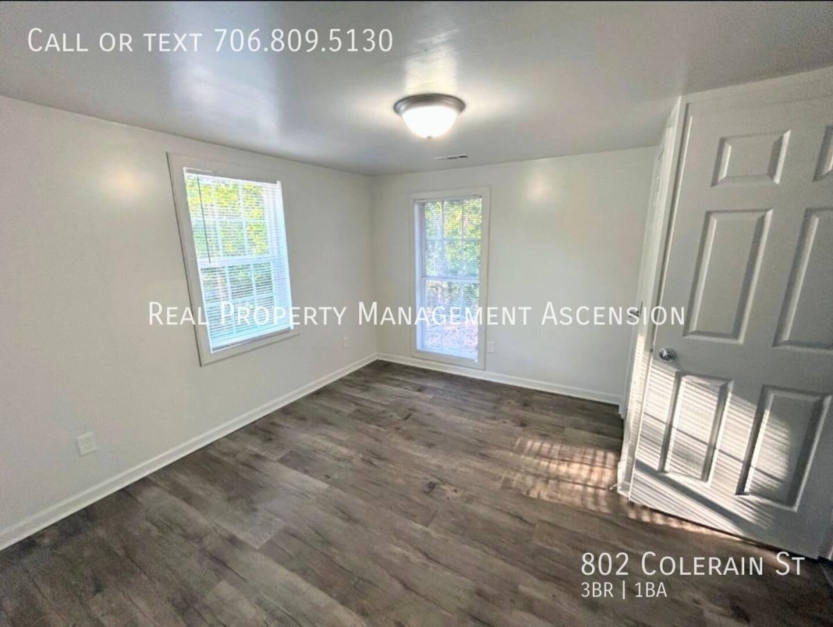 House for rent at 802 Colerain St, La Fayette, GA 30728
