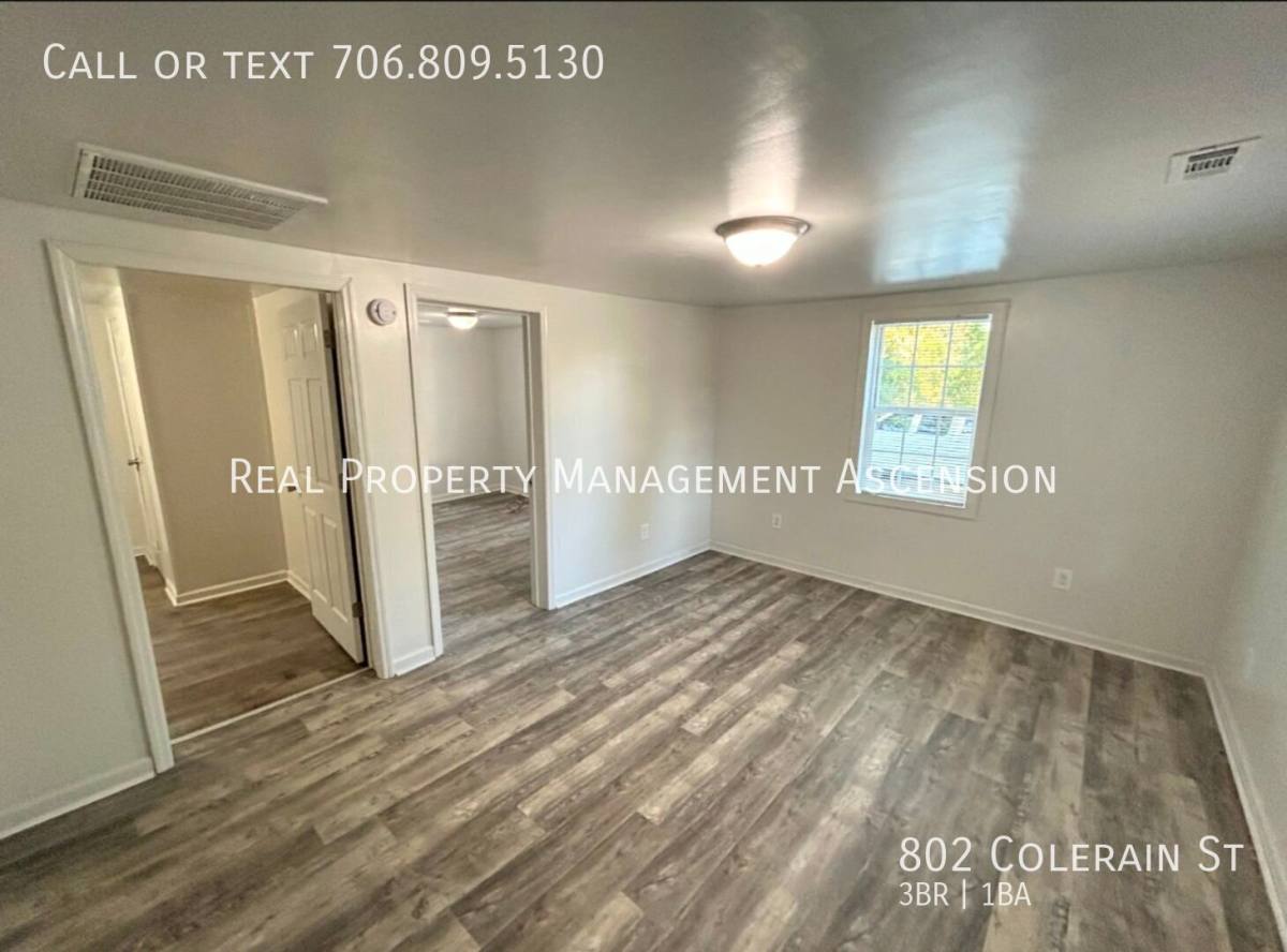 House for rent at 802 Colerain St, La Fayette, GA 30728