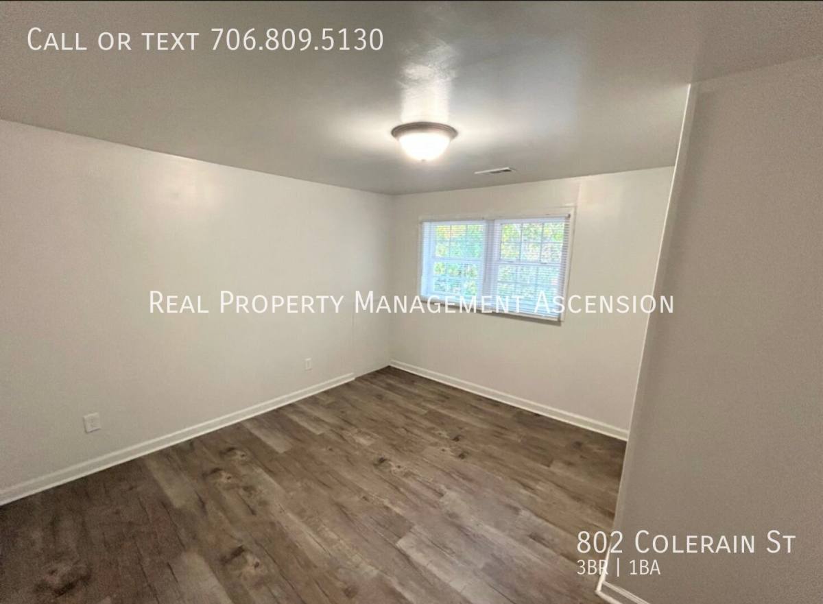 House for rent at 802 Colerain St, La Fayette, GA 30728