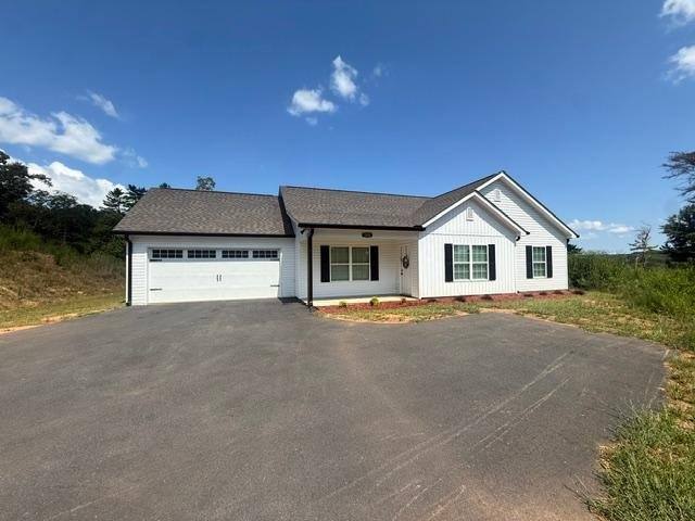 House for rent at 1310 Castleberry Bridge Rd, Dawsonville, GA 30534