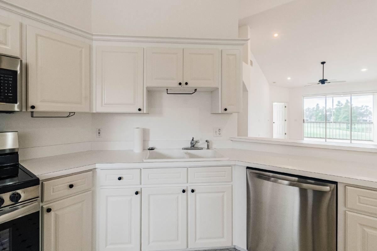447 Enclave Place, Lakeland, FL 33803 - Condo for Rent - Image 32