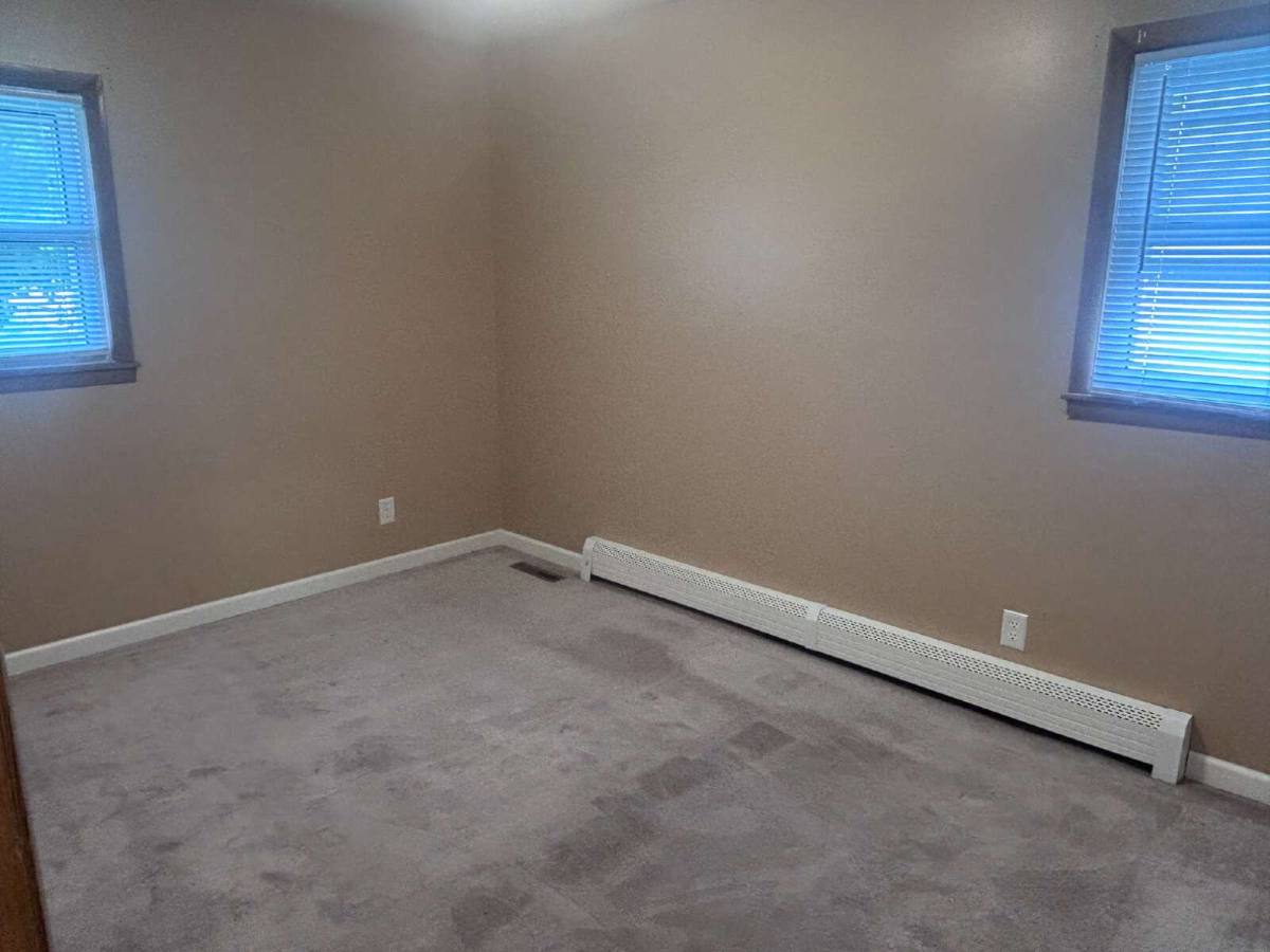 1215 Buchholz St, Two Rivers, WI 54241 - House for Rent - Image 15