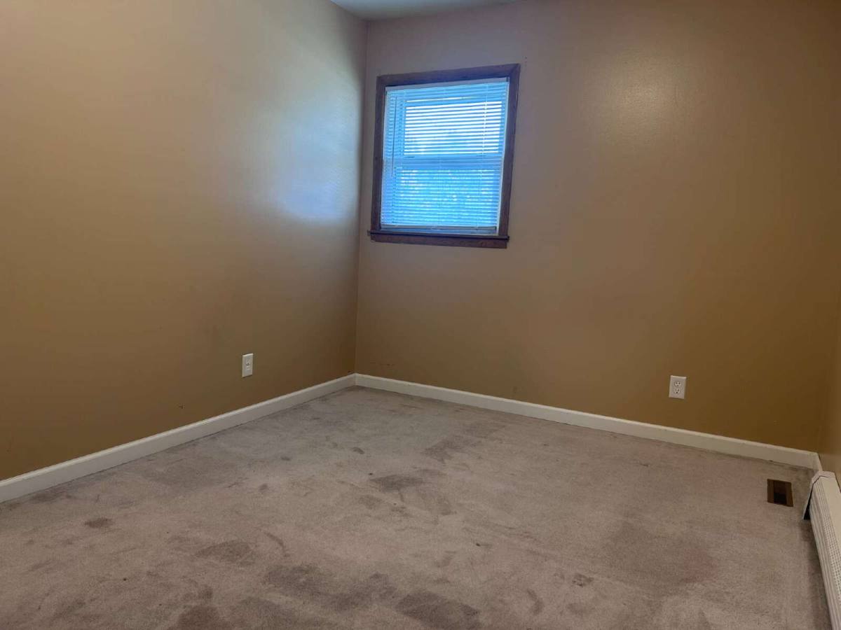 1215 Buchholz St, Two Rivers, WI 54241 - House for Rent - Image 16
