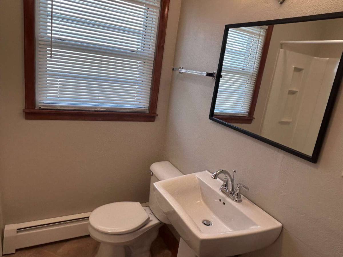 1215 Buchholz St, Two Rivers, WI 54241 - House for Rent - Image 14