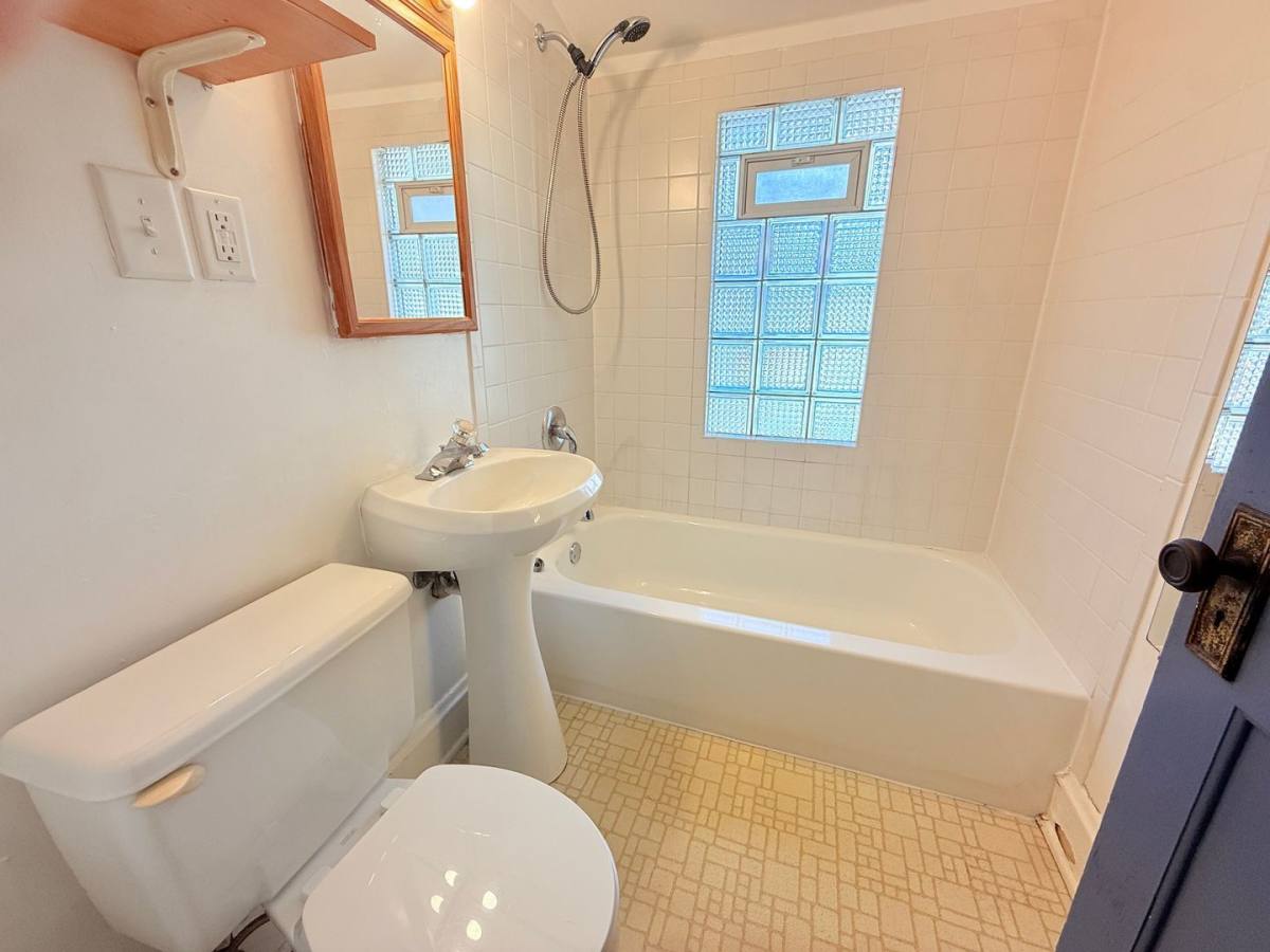 Apartment for rent at 8208 W Lincoln Ave, Milwaukee, WI 53219