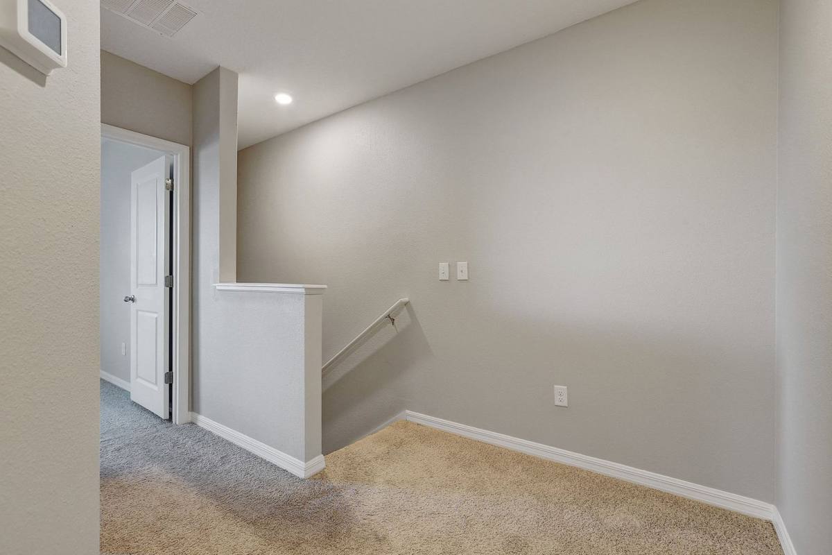 Townhouse for rent at 1817 Hovenweep Rd, Wesley Chapel, FL 33543
