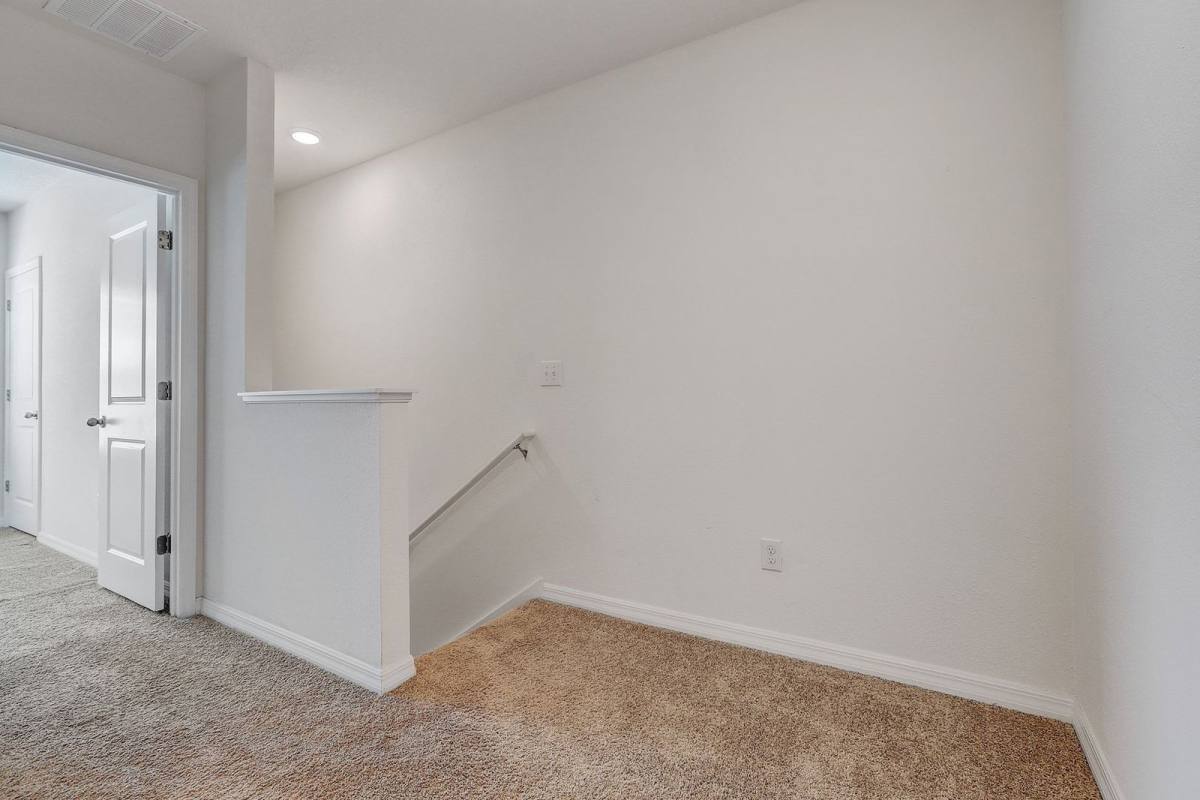 Townhouse for rent at 1746 Hovenweep Rd, Wesley Chapel, FL 33543