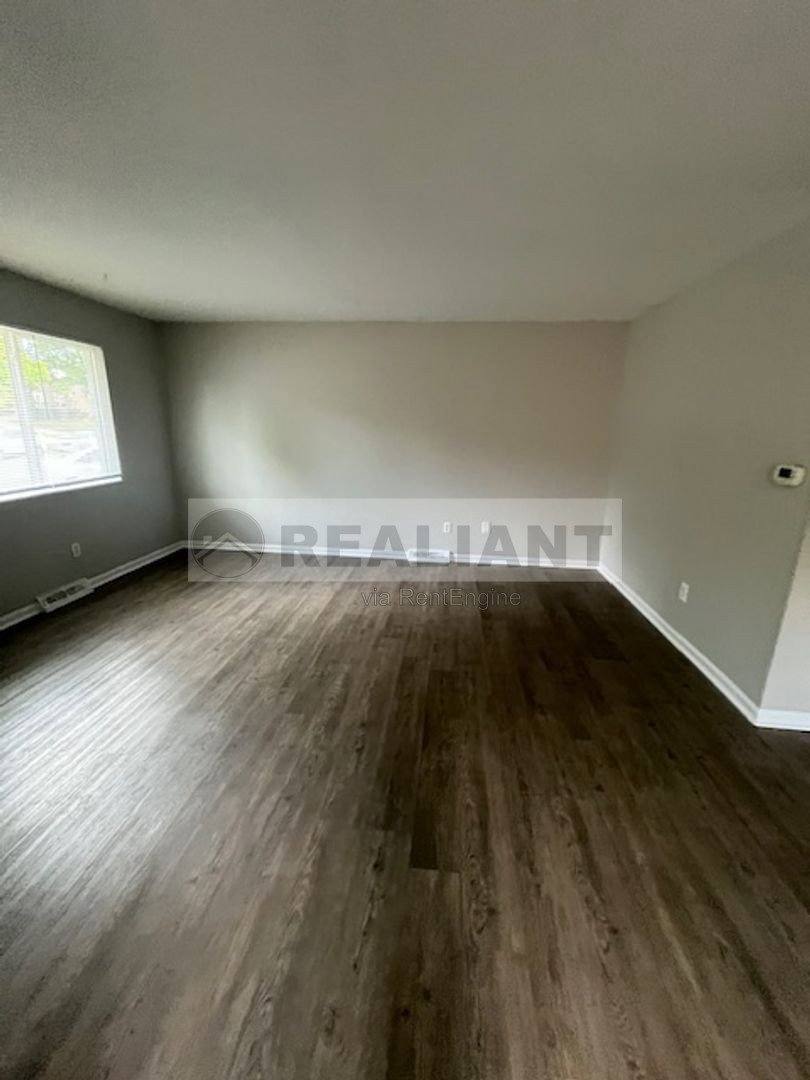House for rent at 487 Whispering Hills Dr, Lexington, KY 40517