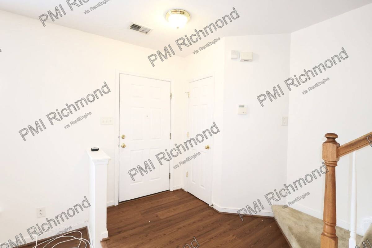 Townhouse for rent at 8607 Millstream Dr, Henrico, VA 23228