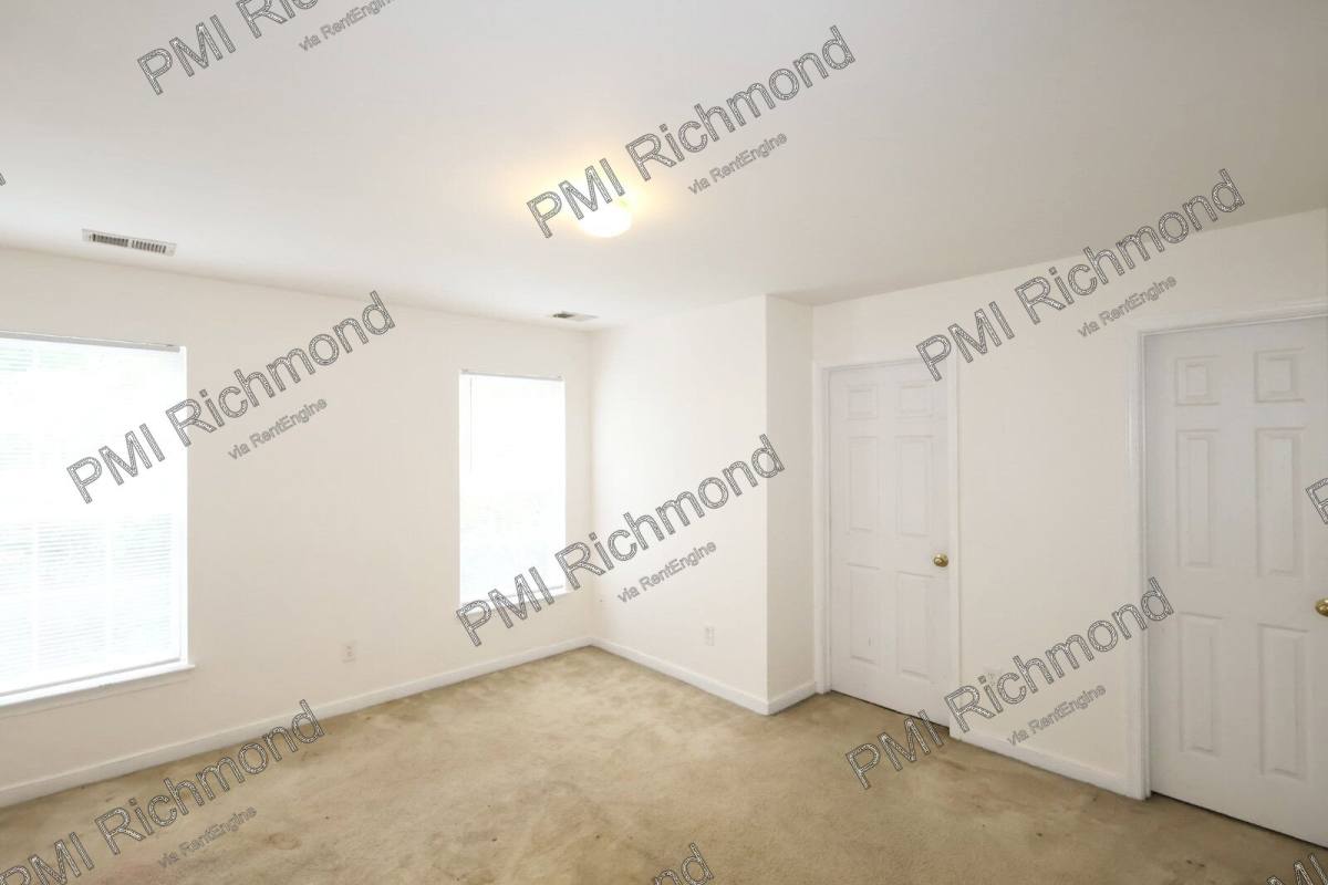 Townhouse for rent at 8607 Millstream Dr, Henrico, VA 23228
