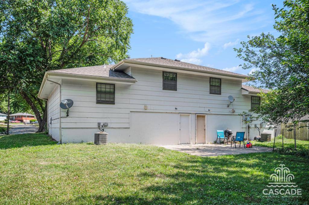 House for rent at 412 414 SW Chicago St #414, Blue Springs, MO 64014