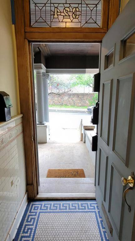 Apartment for rent at 324 Spring St, Reading, PA 19601