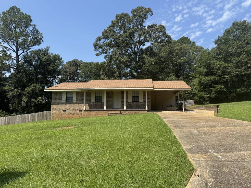 House for rent at 307 Bruer Rd, Daleville, AL 36322