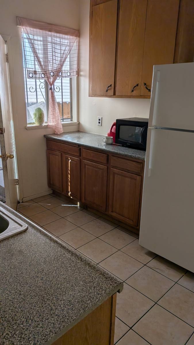 House for rent at 1708 41st Ave, Oakland, CA 94601