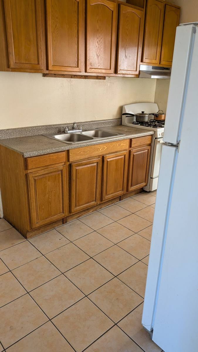 House for rent at 1708 41st Ave, Oakland, CA 94601