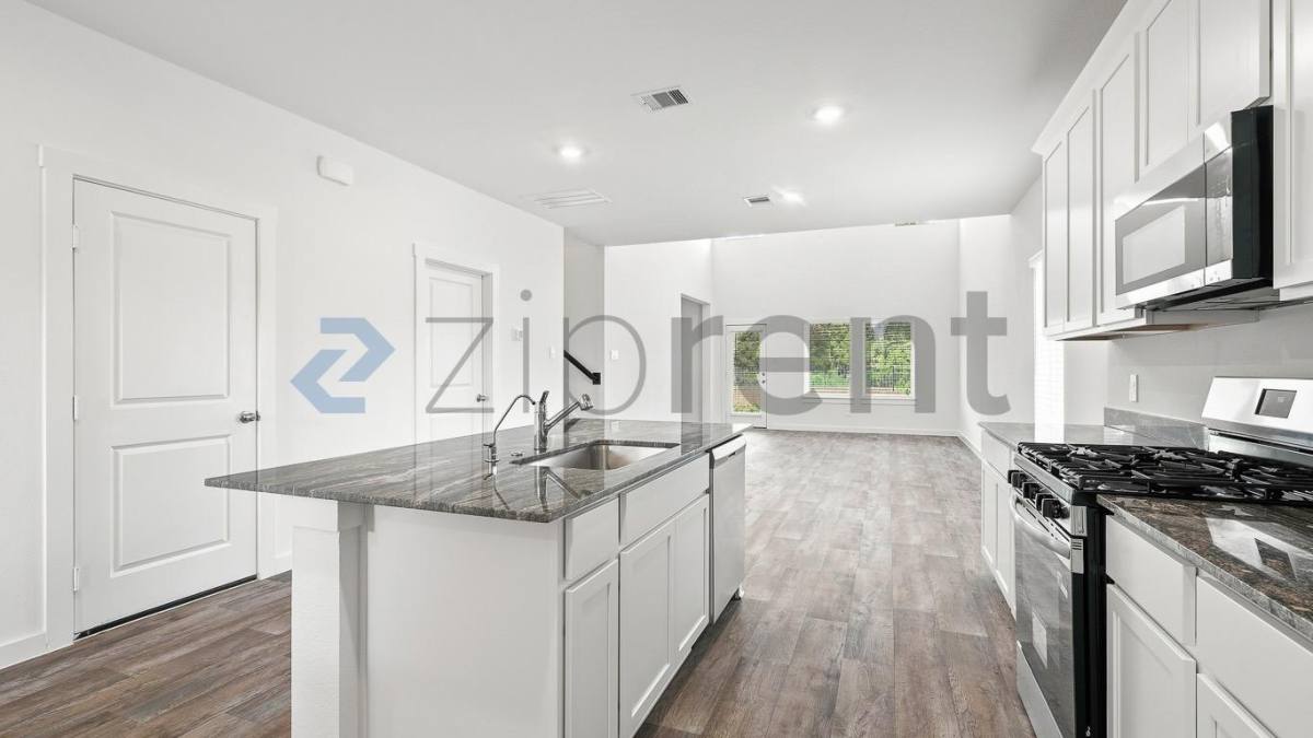 Townhouse for rent at 8051 Marchese Dr, Richmond, TX 77406