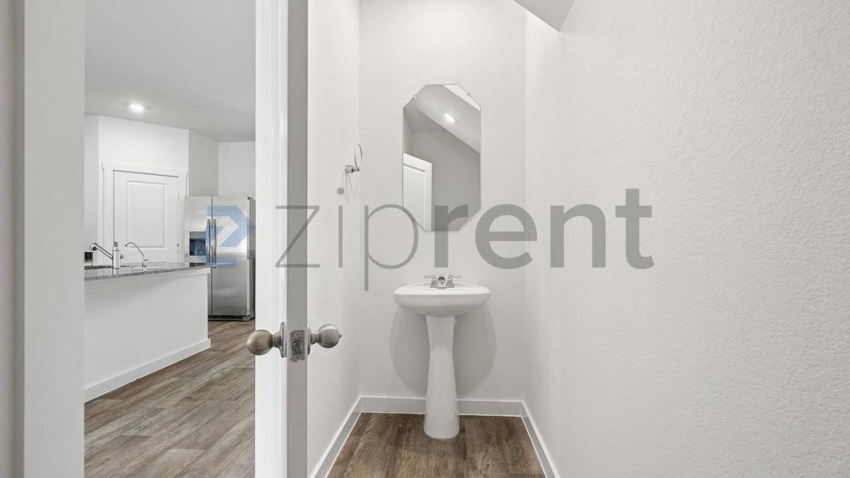 Townhouse for rent at 8051 Marchese Dr, Richmond, TX 77406