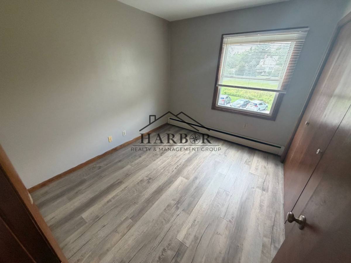 Apartment for rent at 204 11th Ave NW, Austin, MN 55912