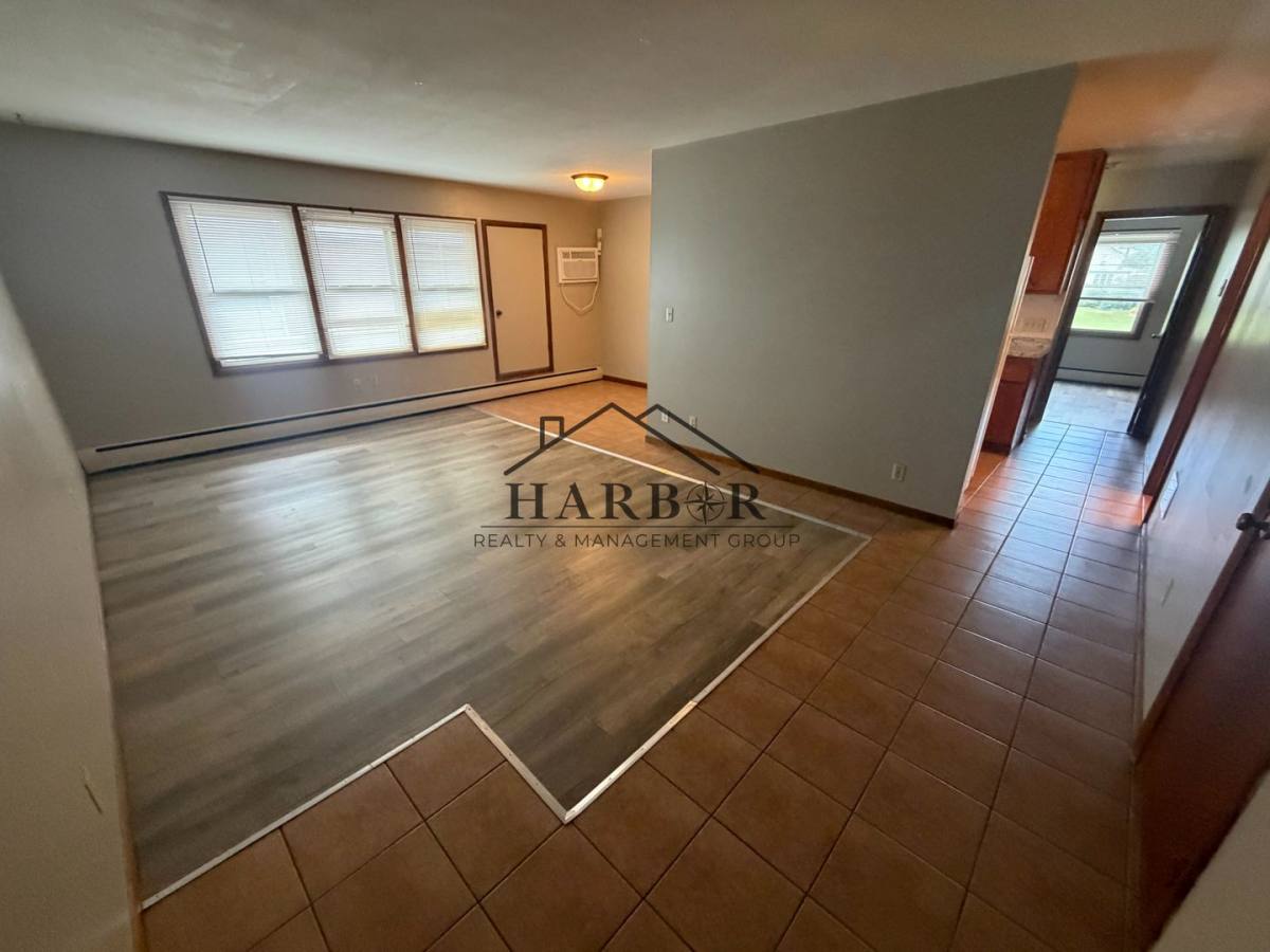 Apartment for rent at 204 11th Ave NW, Austin, MN 55912