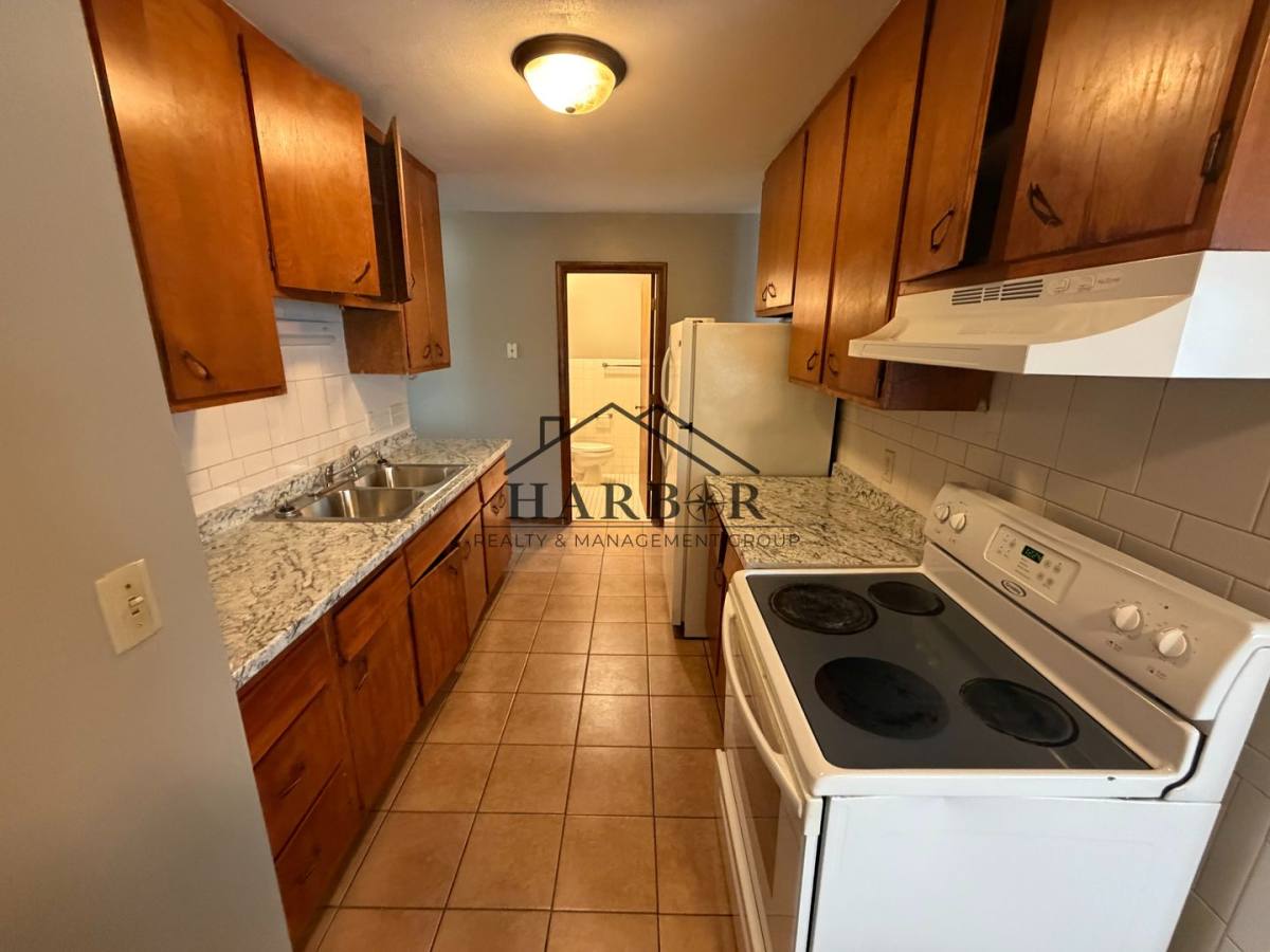 Apartment for rent at 204 11th Ave NW, Austin, MN 55912