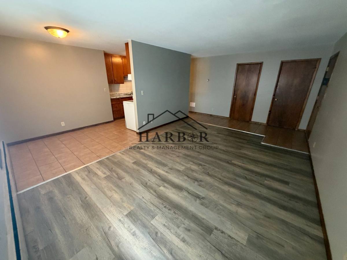Apartment for rent at 204 11th Ave NW, Austin, MN 55912