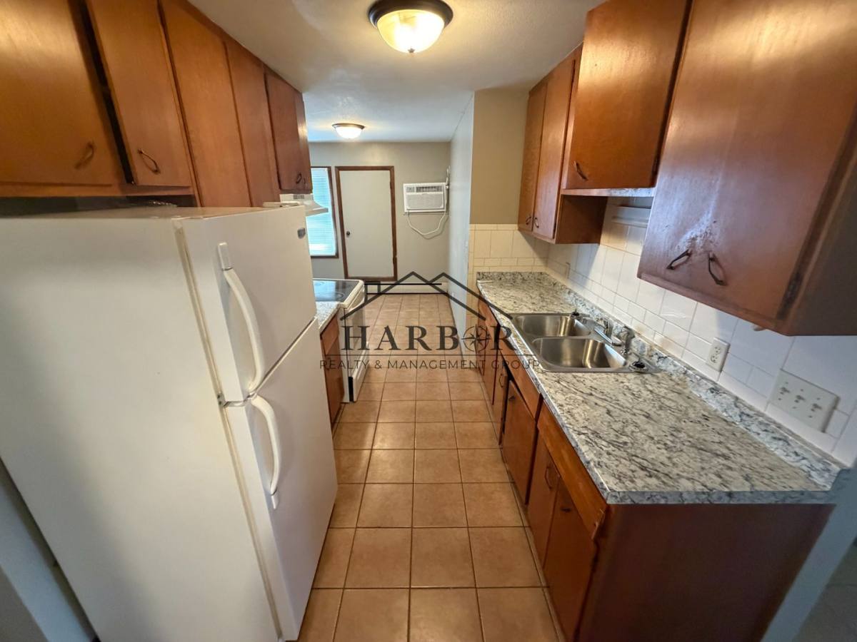 Apartment for rent at 204 11th Ave NW, Austin, MN 55912